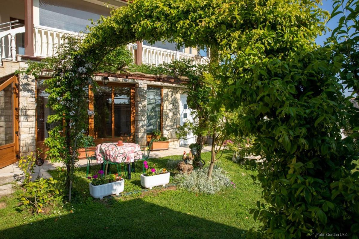 Apartments Faris Kanfanar Zewnętrze zdjęcie